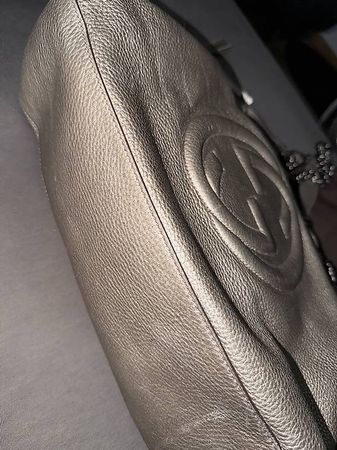 Gucci sac Soho authentique gris métallisé 