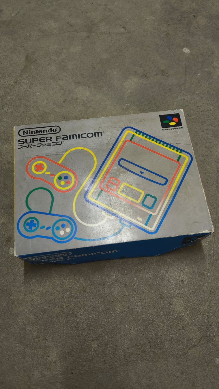 Nintendo Console: Nintendo Super Famicom boite - OVP – Usato da St-Prex venduto da Deetouch 1