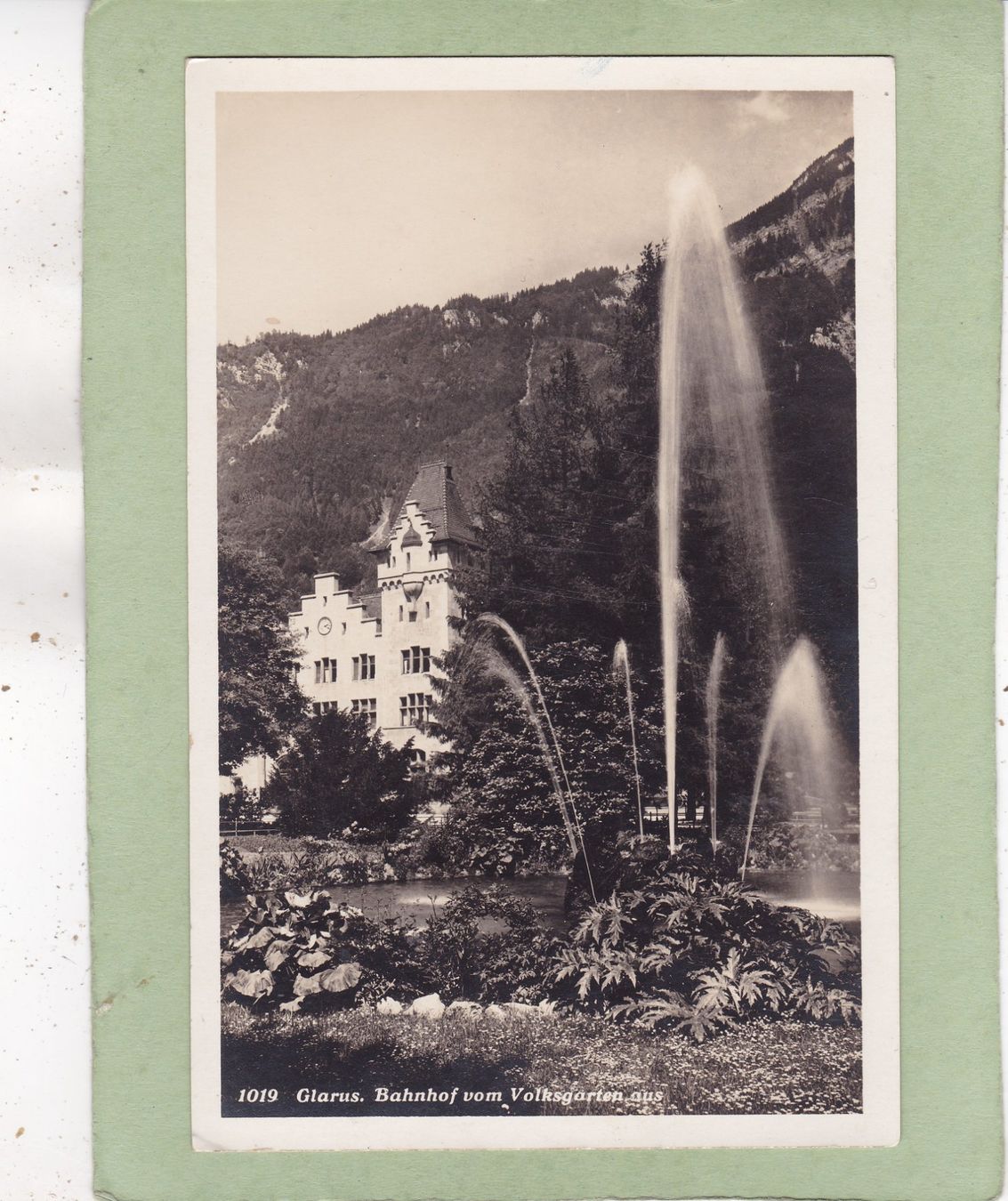 Cartoline postali: Glarus Bahnhof vom Volksgarten aus 1931 – Usato da Herisau venduto da Lisegrat2008