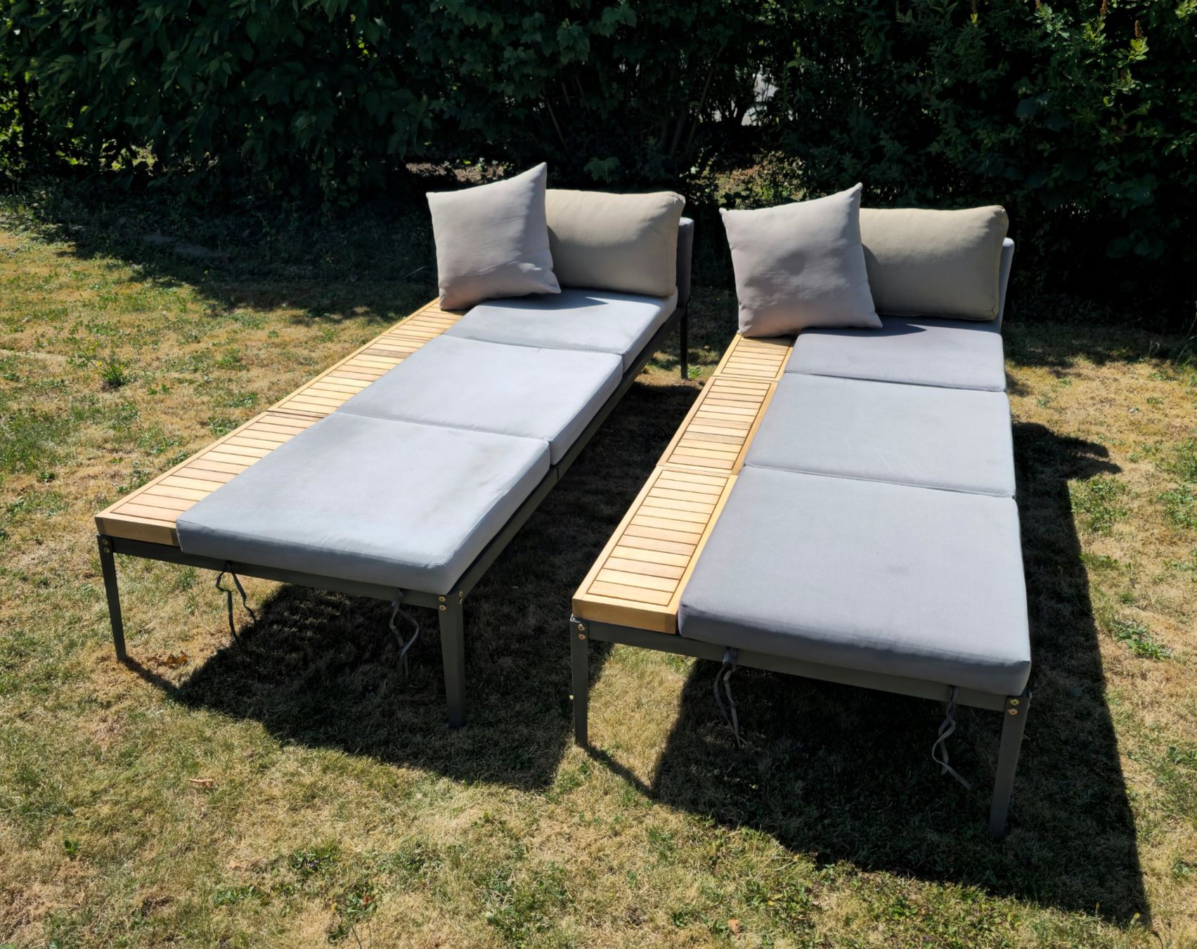 Sedie a sdraio: 2 x Gartenliegen / Liegestühle – Usato da Etzgen venduto da juj_b678