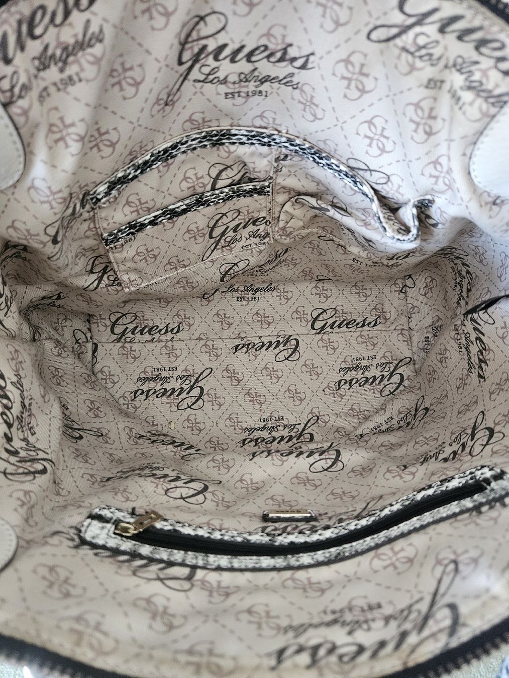 Guess Borse da donna: neue grosse GUESS-Tasche – Nuovo (secondo la descrizione) da Unterkulm venduto da Beljasch 5