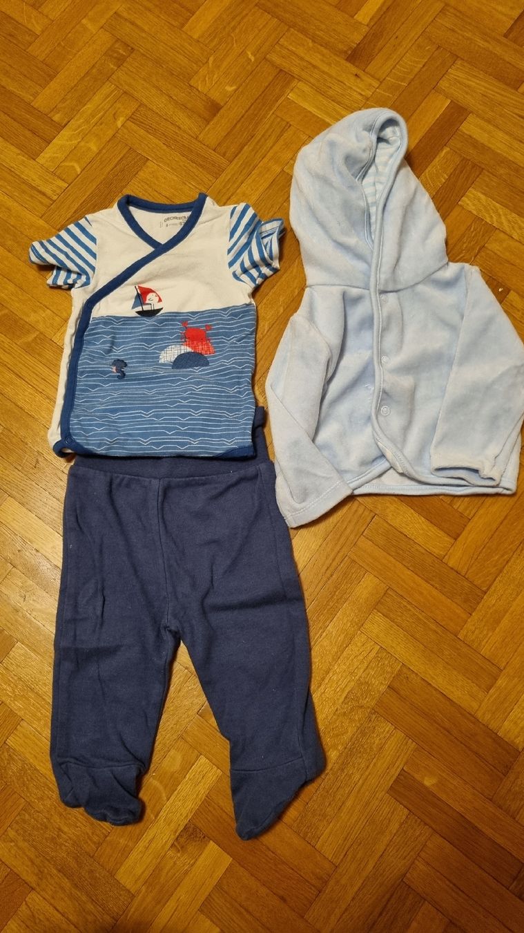 Lotti & Set di vestiti: Ensemble 3 pieces bébé – Usato da Ferpicloz venduto da Clicli014