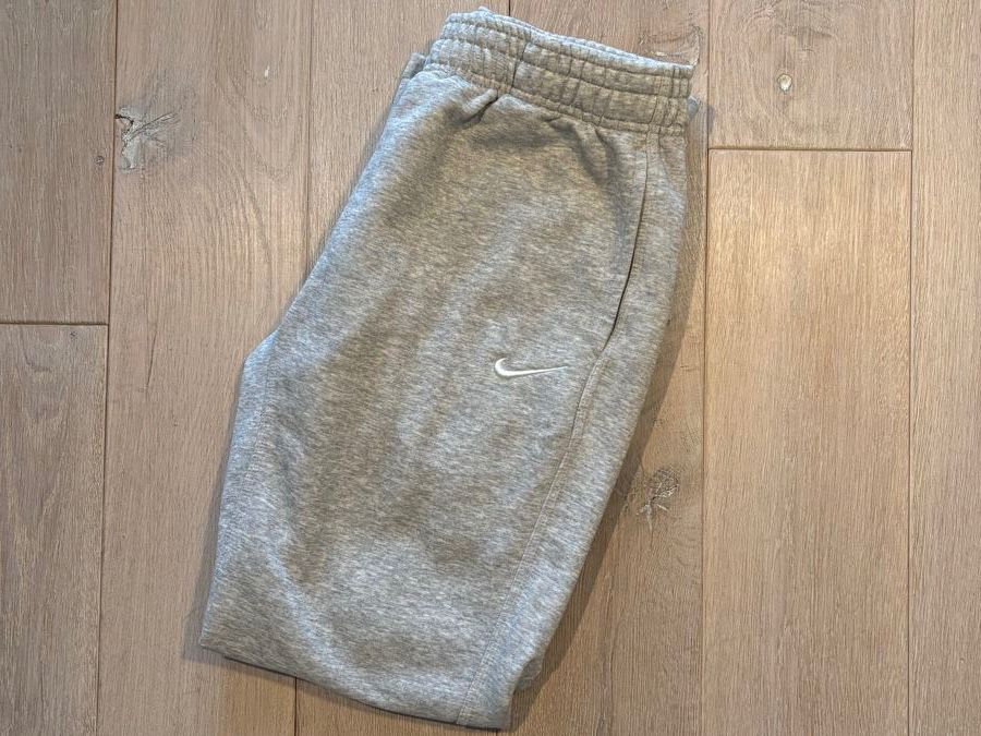 Nike Pantaloni: Nike jogging Hose – Usato da Yens venduto da Tone_Y7 2