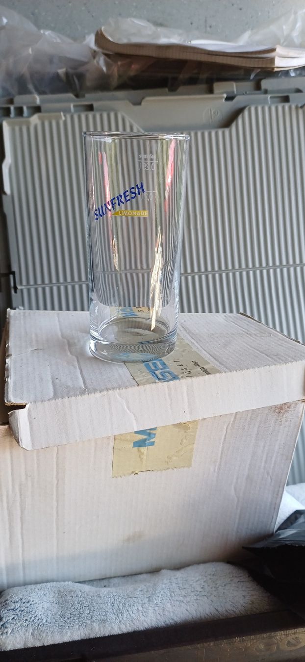 Verres: Glàser – Neuf (Voir description) à Wängi par Koebi62