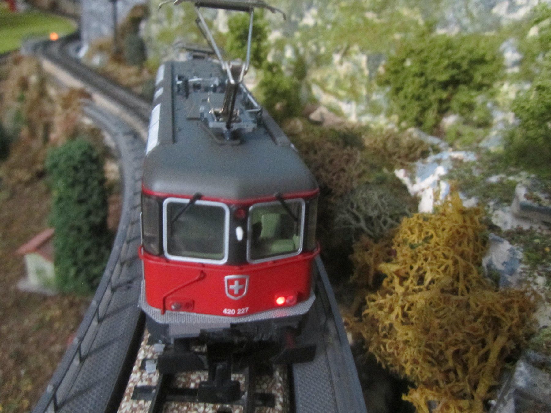 Märklin HO 37347 loc Re 420 Lion Zürcher S-Bahn SBB-CFF MFX (Neu ...