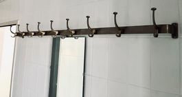 Geschmiedete Wand-Garderobenleiste mit 9 Haken - Vintage