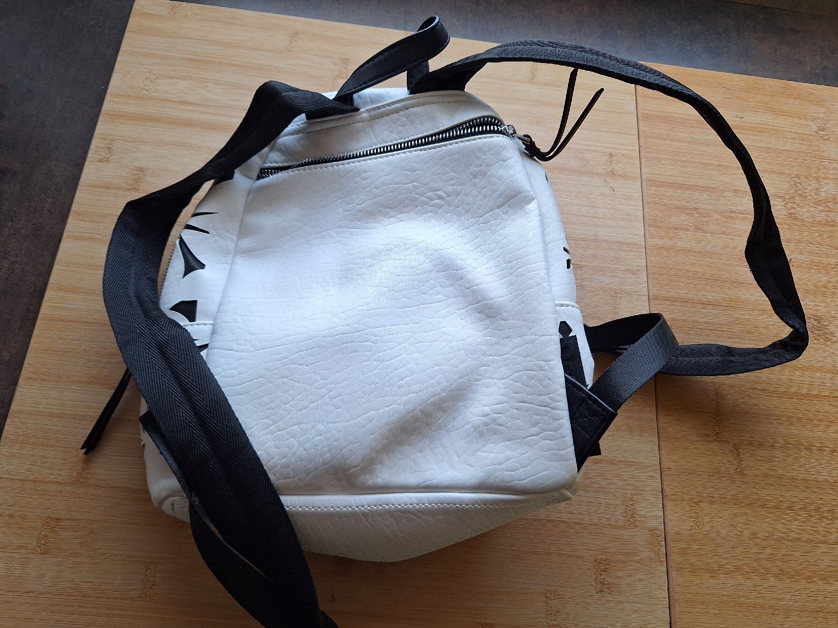 Desigual Sacs à dos: Desigual Tasche Rucksack – D'occasion à Biberist par schnouz33 1