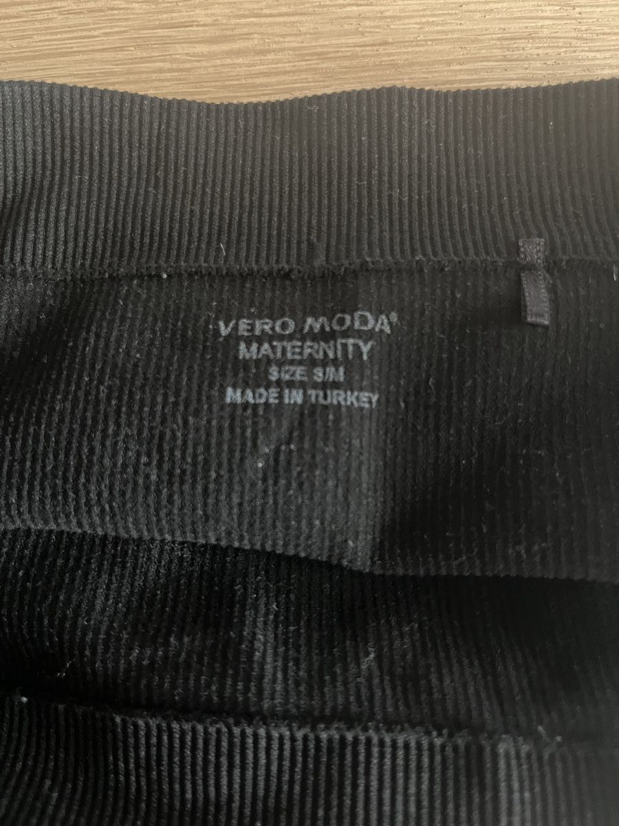 Leggings: Vero Moda Maternity Radler Shorts – Usato da Zollikerberg venduto da LLV 2