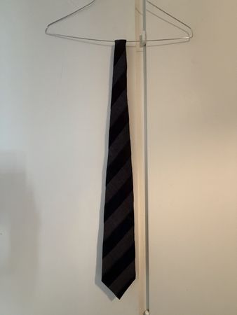 Cravatta Burberry seta lana rigata ottime condizioni