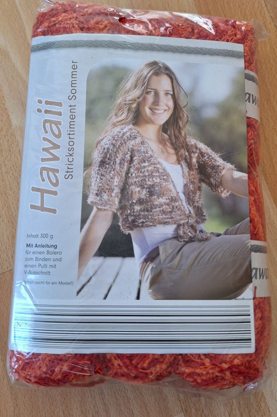 Tessuti: Hawaii Strickgarn Sommer-Set, Originalverpackt, Orange/Rot – Nuovo e nell'imballaggio originale da Wettingen venduto da Egro2