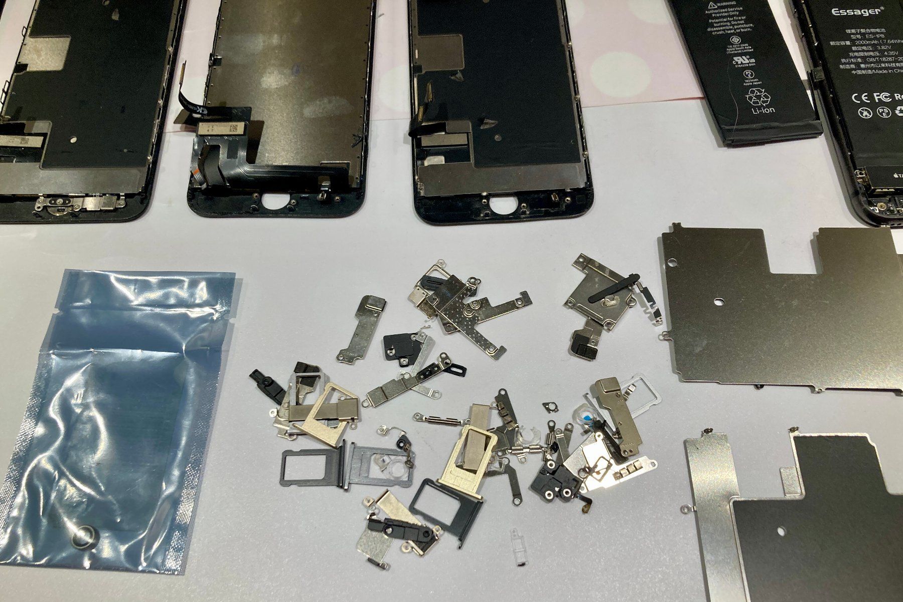 Apple Telefoni cellulari / Smartphones: Iphone Teile, Iphone 8, 7, 6 – Difettoso da Saas-Grund venduto da GarageSaleToday 5