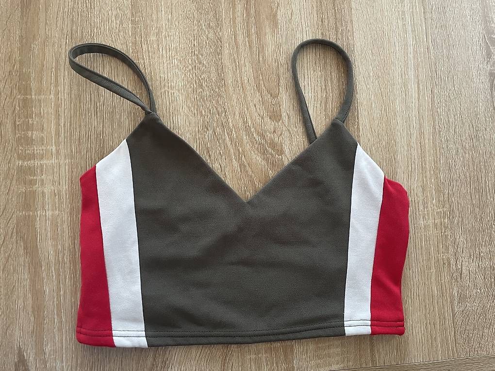 Top: Oberteil  – Usato da Basel venduto da Make-up-lover