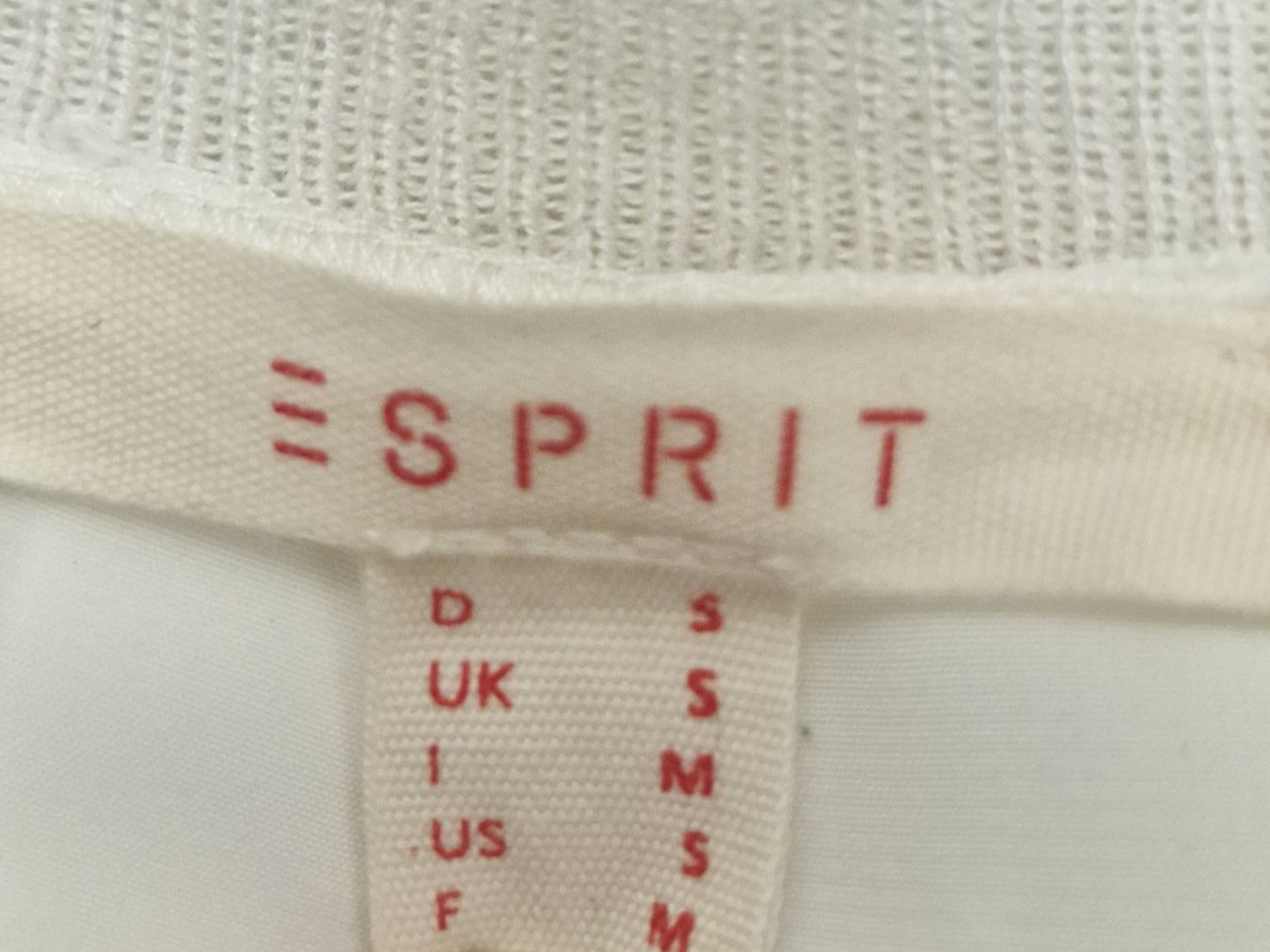 Esprit Pullover & Sweatshirts: Spezieller Esprit Pullover gestreift Gr S top Zustand – Gebraucht aus Meierskappel von HeartWear 4