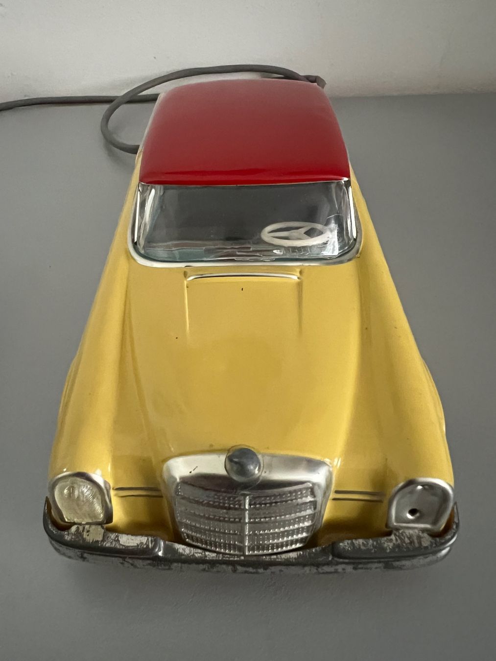 Mercedes-Benz Modellini d'auto: Huki Mecedes Benz 220 SE Modellauto – Usato da Goldach venduto da erika94 2