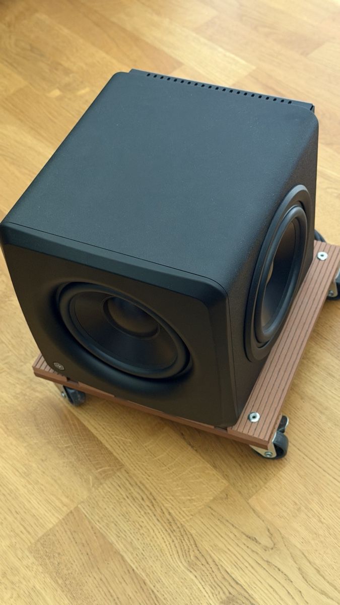 IK Multimedia Casse acustiche: IK Multimedia iLoud Sub / Subwoofer – Nuovo (secondo la descrizione) da Bern venduto da summerrain_in_sfo 1
