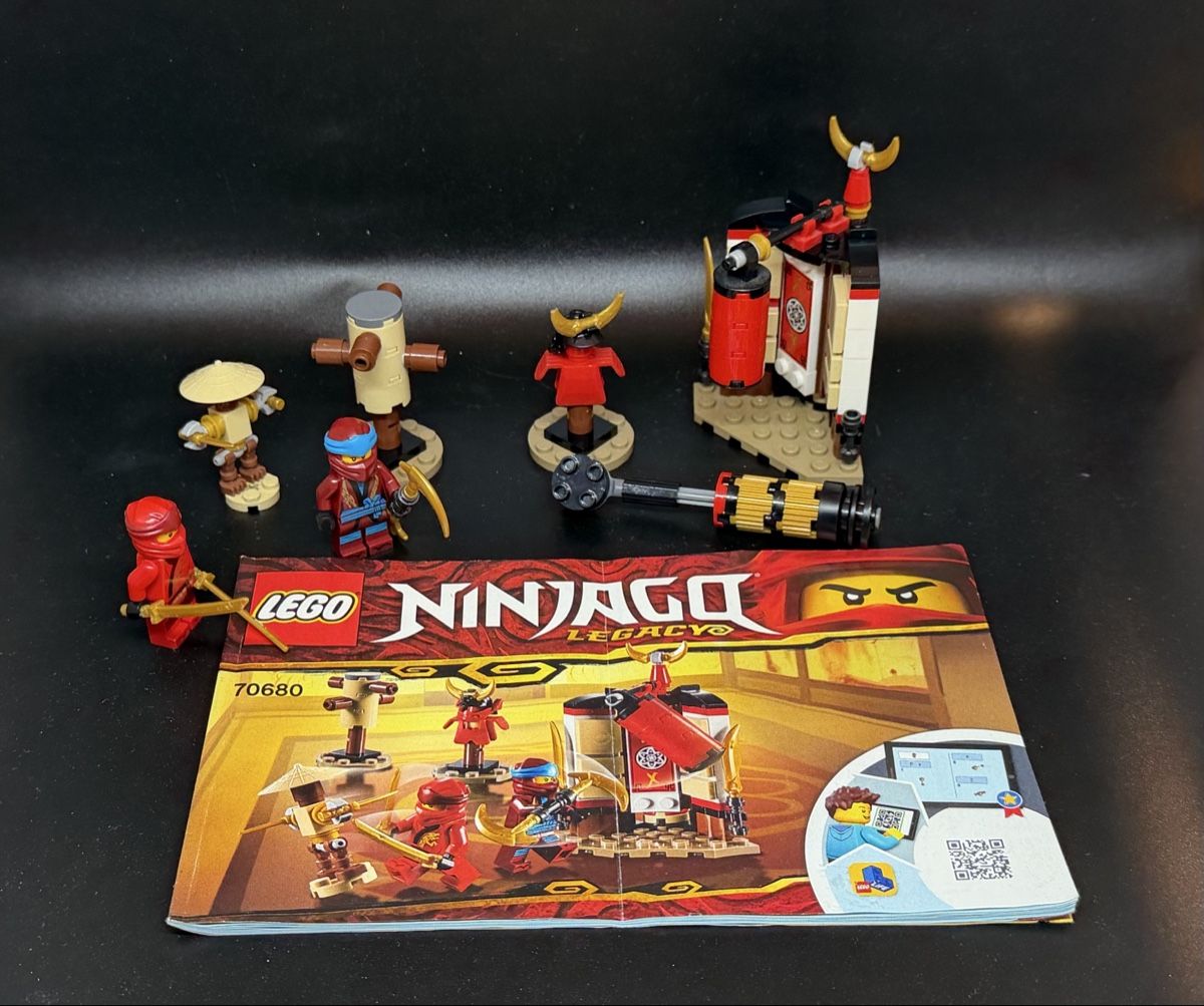 Lego Baukästen: Lego Ninjago Legacy 70680 Trainingsplatz – Gebraucht aus Kloten von Mak10auto