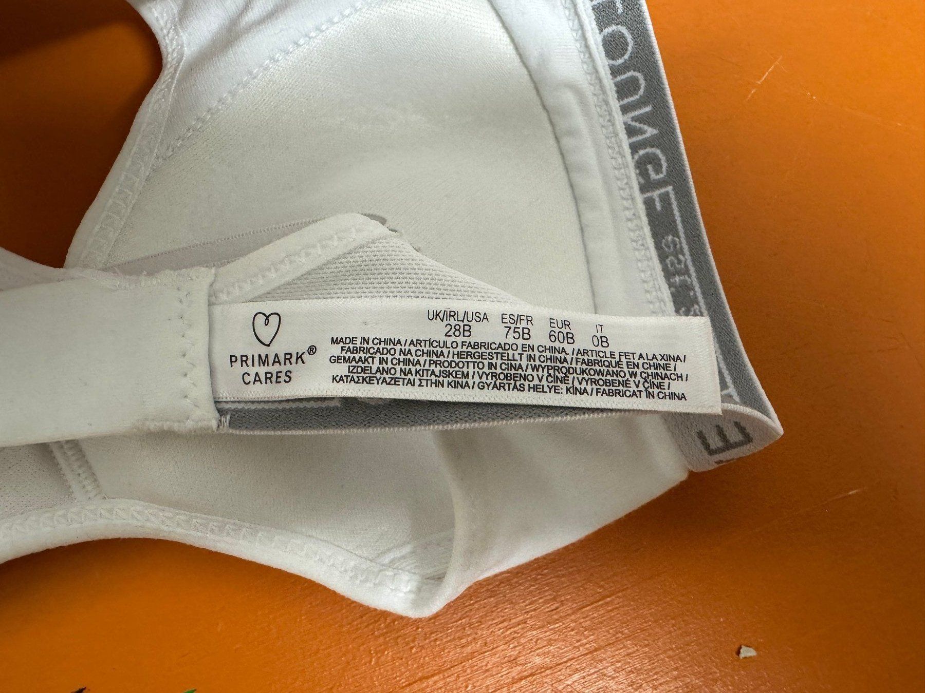 Biancheria intima: 2 Top BH EUR: 60B – Nuovo (secondo la descrizione) da Würenlos venduto da CaSteSeNievis 2