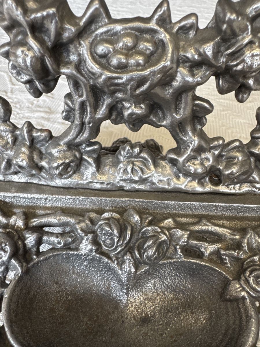 Tutte le decorazioni: Antiker Schmuck oder Krimskramsablage  Rosen-und Herzform – Usato da Gams venduto da ver_n7n9 4