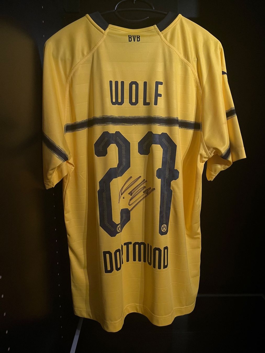 Puma Leibchen & Hosen: Borussia Dortmund Trikot / Marius Wolf / Signed – Neu (gemäss Beschreibung) aus Näfels von dom_9p7f 1