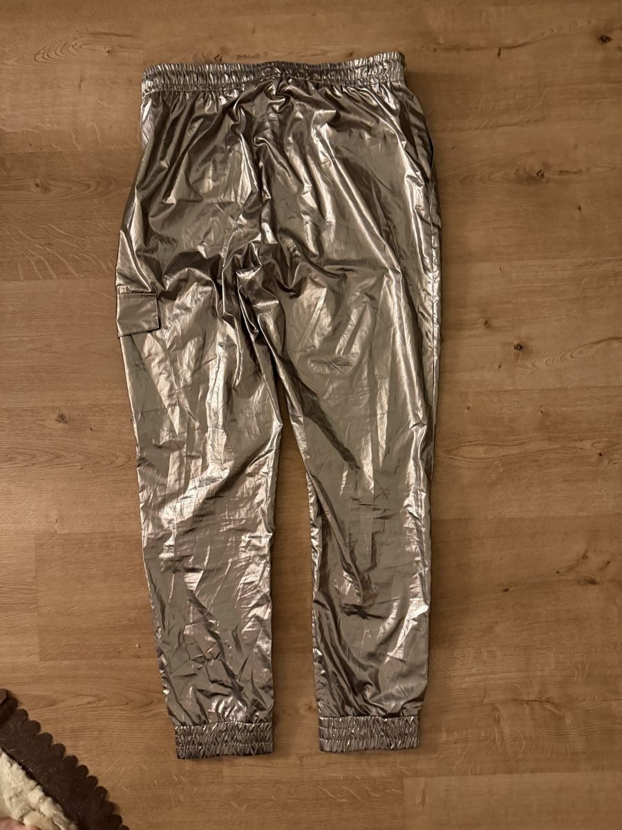 Liu Jo Pantaloni: Schöne Hose Liu Jo – Usato da Jona venduto da HappyHappyHappyHappy 2