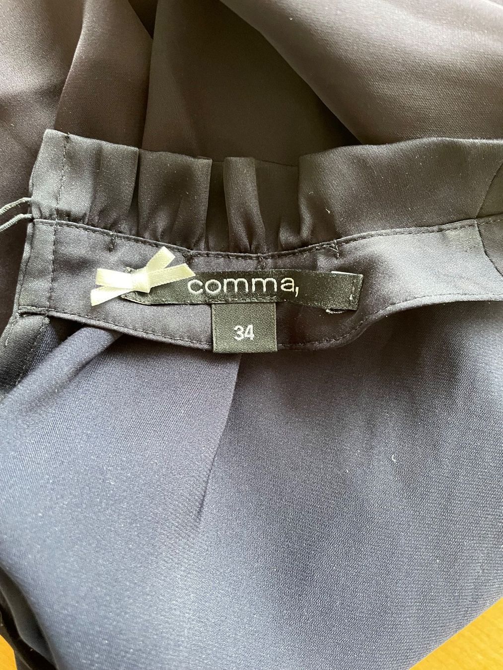 Top: Blusentop schwarz Marke comma – Usato da Zofingen venduto da Hathoway 2