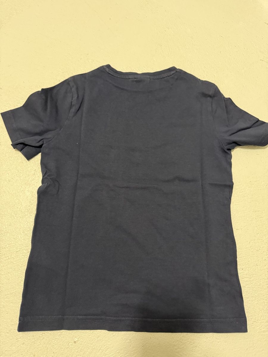 Hugo Boss T-Shirts: Boss Tshirt kinder gr 116 – Gebraucht aus Oberwil BL von napetak 3