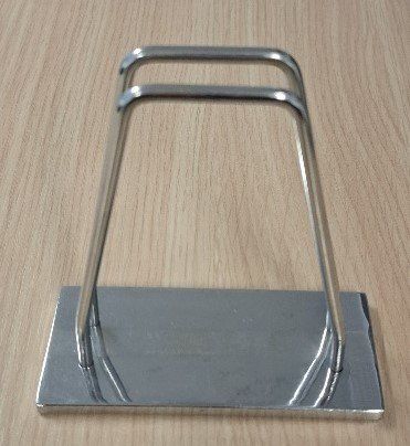 Ladenausstattungen & Messebau: Metall Kartenhalter – Gebraucht aus Steg im Tösstal von Baumerfladen 2
