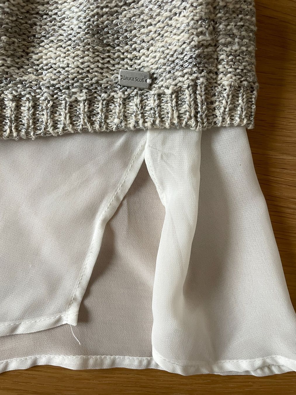 Maglioni & Felpe: Strickpullover mit integrierter Bluse | kaum getragen – Usato da Chur venduto da adien 5