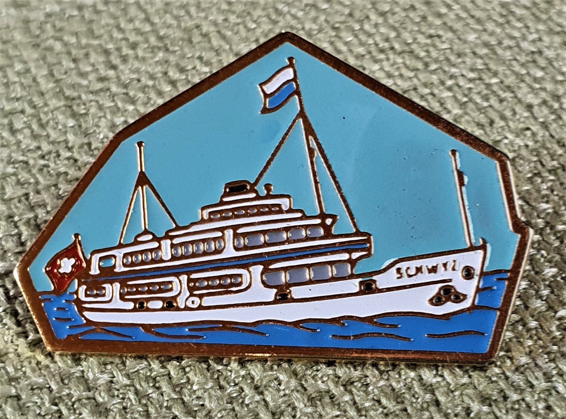Placchette & Badge: D635 - Schiff Schwyz Vierwaldstättersee – Usato da Reinach BL venduto da Boston-Verkauf