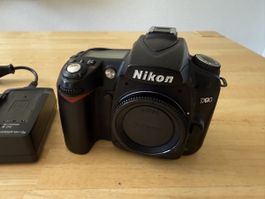 Nikon D90 mit Nikkor 18-105mm