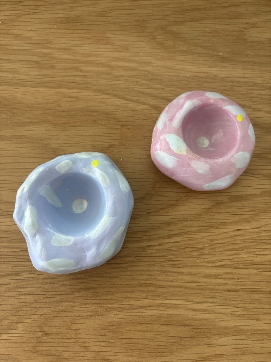 Elettrodomestici da cucina: 2 ceramic egg holders handmade pastel colours – Nuovo (secondo la descrizione) da Uitikon Waldegg venduto da JanicaGe