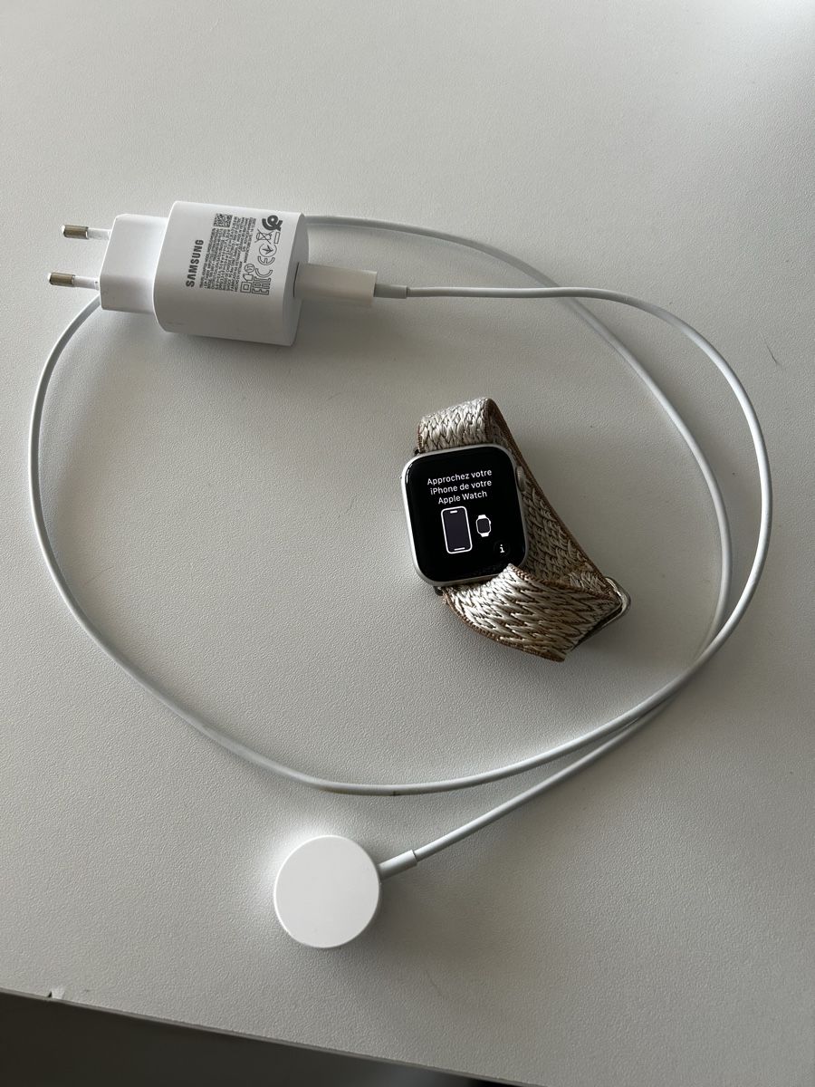 Apple Smartwatch: Apple Watch Smartwatch silber gebraucht – Usato da Laupen BE venduto da a.wa.00