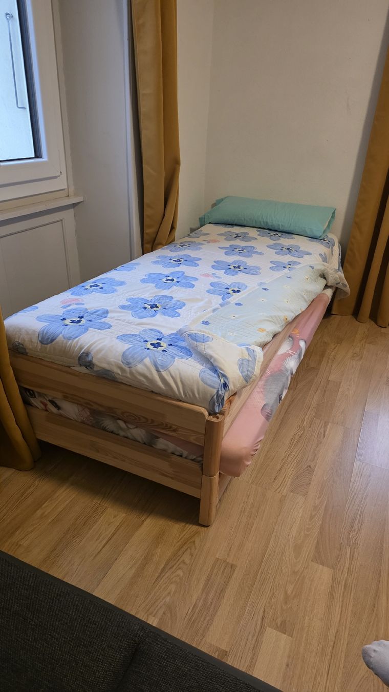 Lits: Lit + matelas – D'occasion à Vétroz par ValCortex