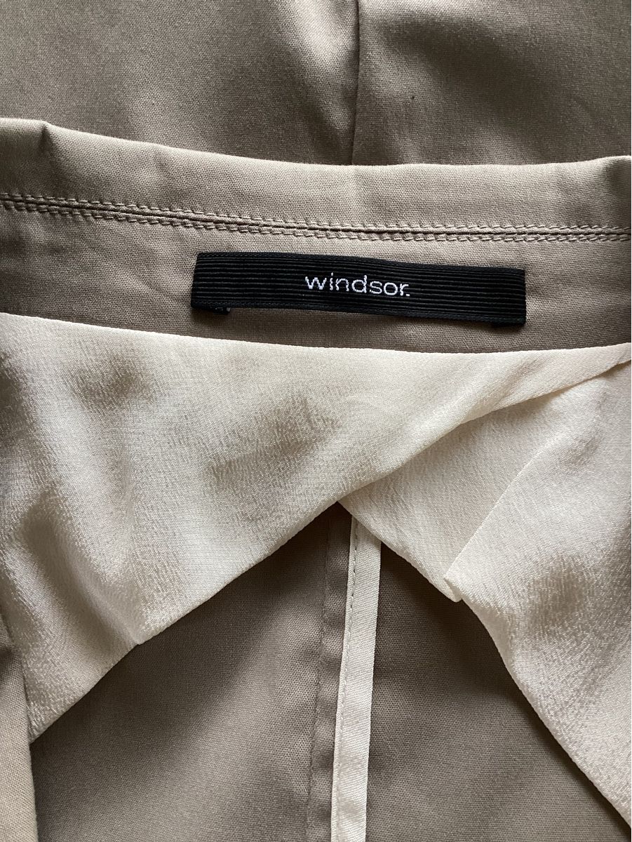 Windsor Giacche: Windsor, Damenblazer, Gr. 40 – Usato da Salenstein venduto da Esprit57 4