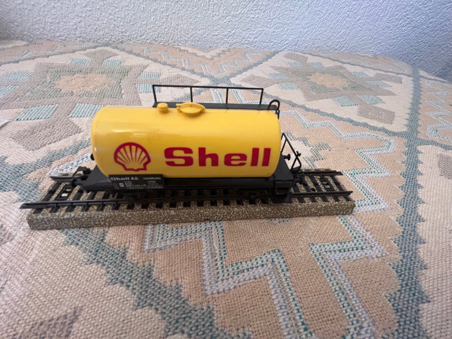 Märklin Modelleisenbahnen: Märklin HO 4442 Shell Kesselwagen – Gebraucht aus Volketswil von pbono 1