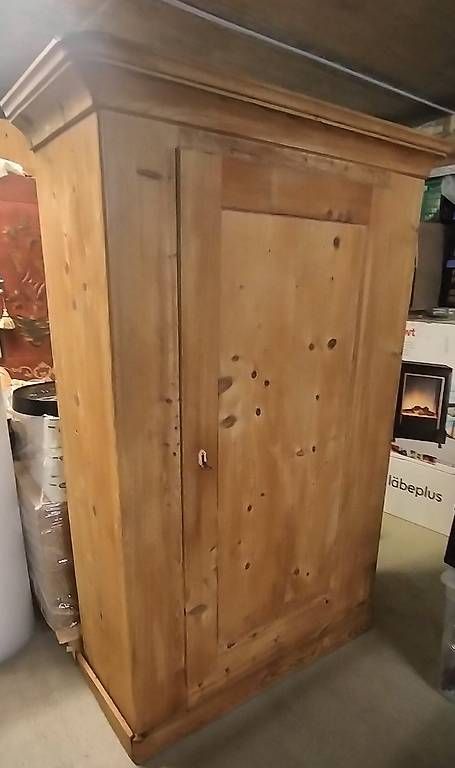 Schränke: Tannenschrank  – Gebraucht aus Steinach von Tsgweh