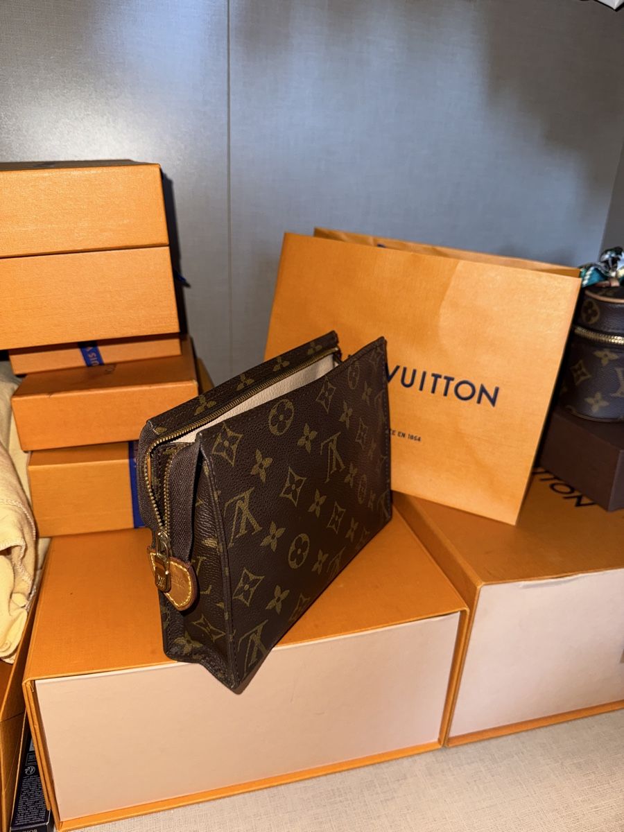 Louis Vuitton Borse: Louis Vuitton Toiletry Pouch 19 cm – Usato da Widnau venduto da Pukpan_99 5