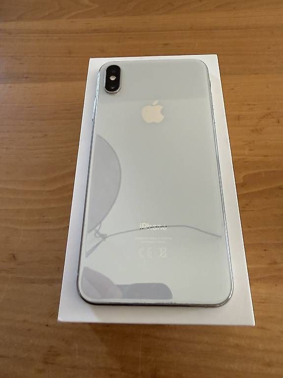 Telefoni cellulari / Smartphones: iPhone XS Max 64GB, gepflegt – Usato da Hallau venduto da Foundit 1