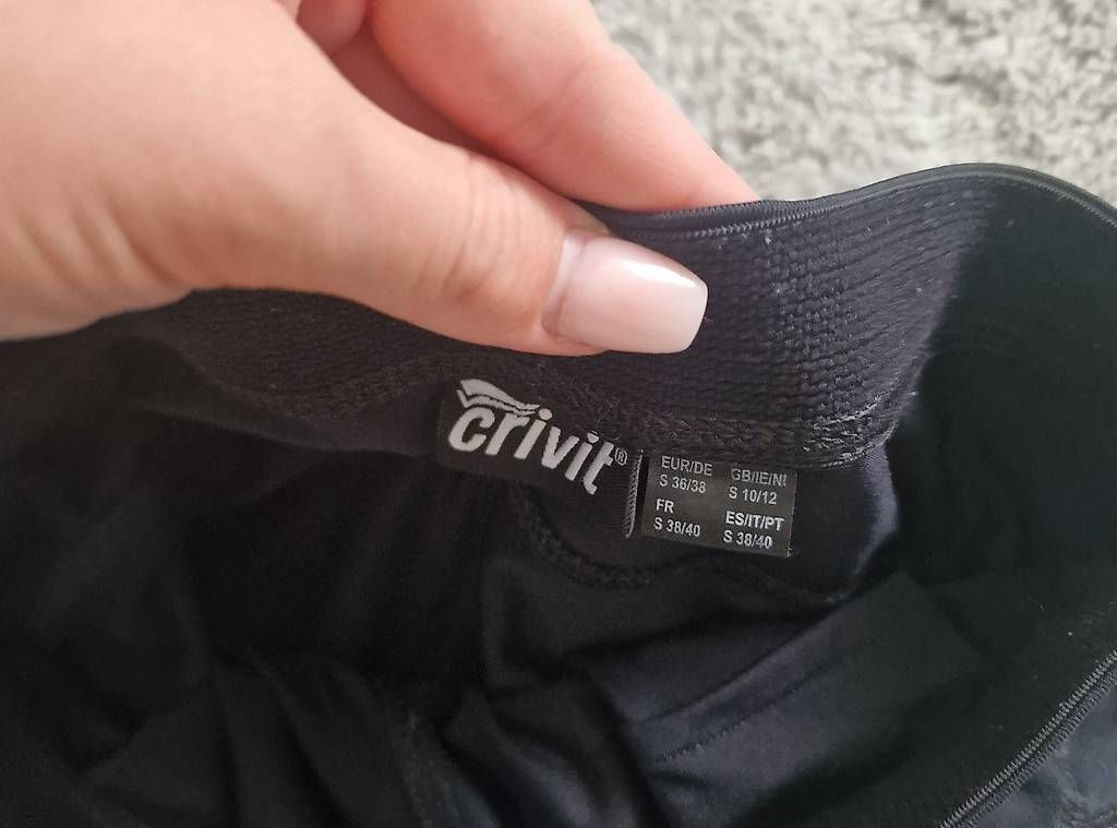 Leggings: Leggins gebraucht  – Usato da Oberuzwil venduto da sam_l6bb 2