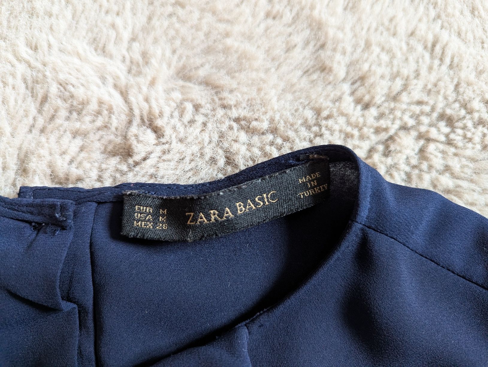 Zara Top: haut Zara M – Usato da Montreux venduto da dem_gyt9 2