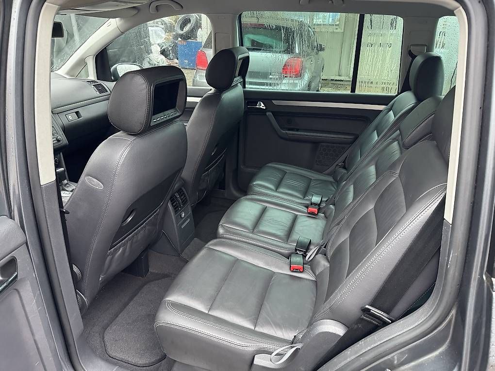 Automobili: VW Touran 2.0 TDI (AUTOMATICA) – Usato da Agno venduto da jonnyautosagl 4