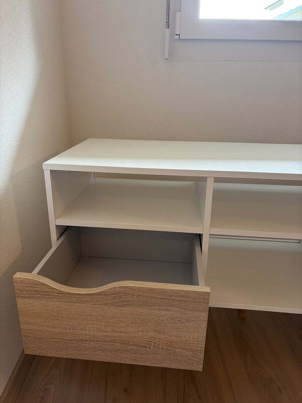 Conforama Mobili TV: Meuble TV ou de rangement  – Usato da Luc (Ayent) venduto da biiinchoou 1