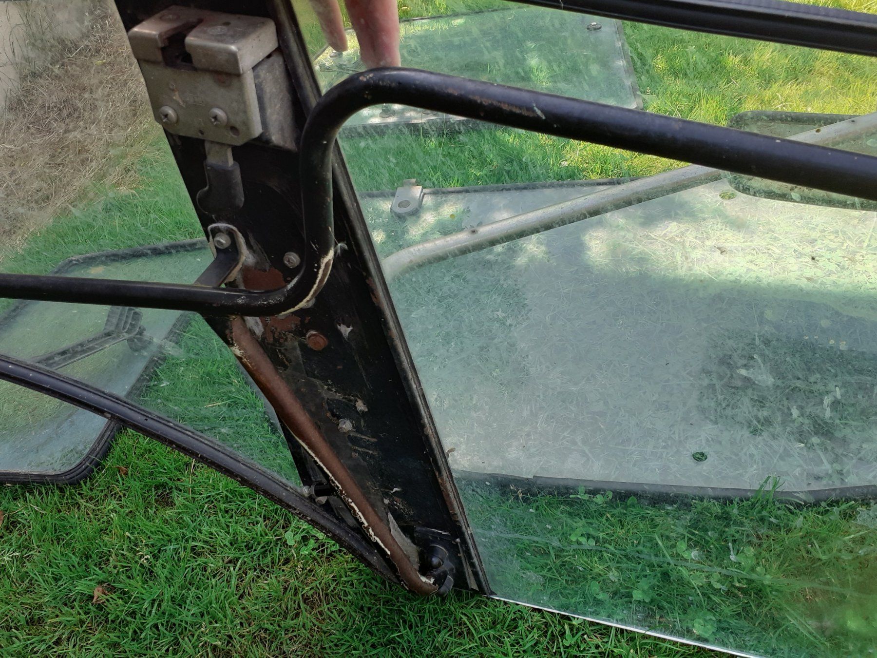 Fendt Trattori: Tür rechts passend Fendt 260/275/280 Code 001 – Usato da Affoltern venduto da pummpii 1