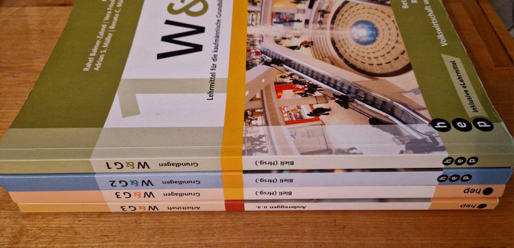 Libri: W&G Lehrmittel – Usato da Frauenfeld venduto da jgh_gx6v