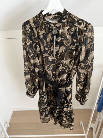 Mango Kleid, schwarz-gold gemustert, Grösse M, Herbstchic!