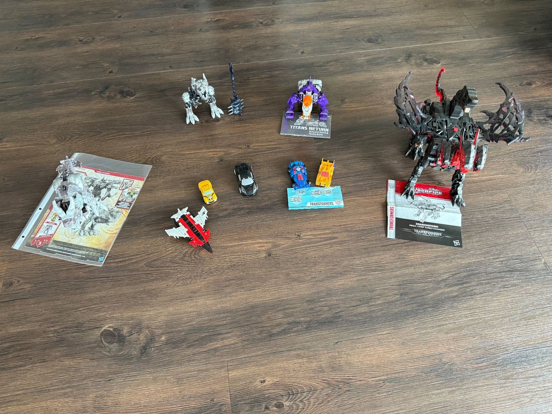 Giocattoli: verschiedene Transformers im Set – Usato da Eggenwil venduto da VEB13