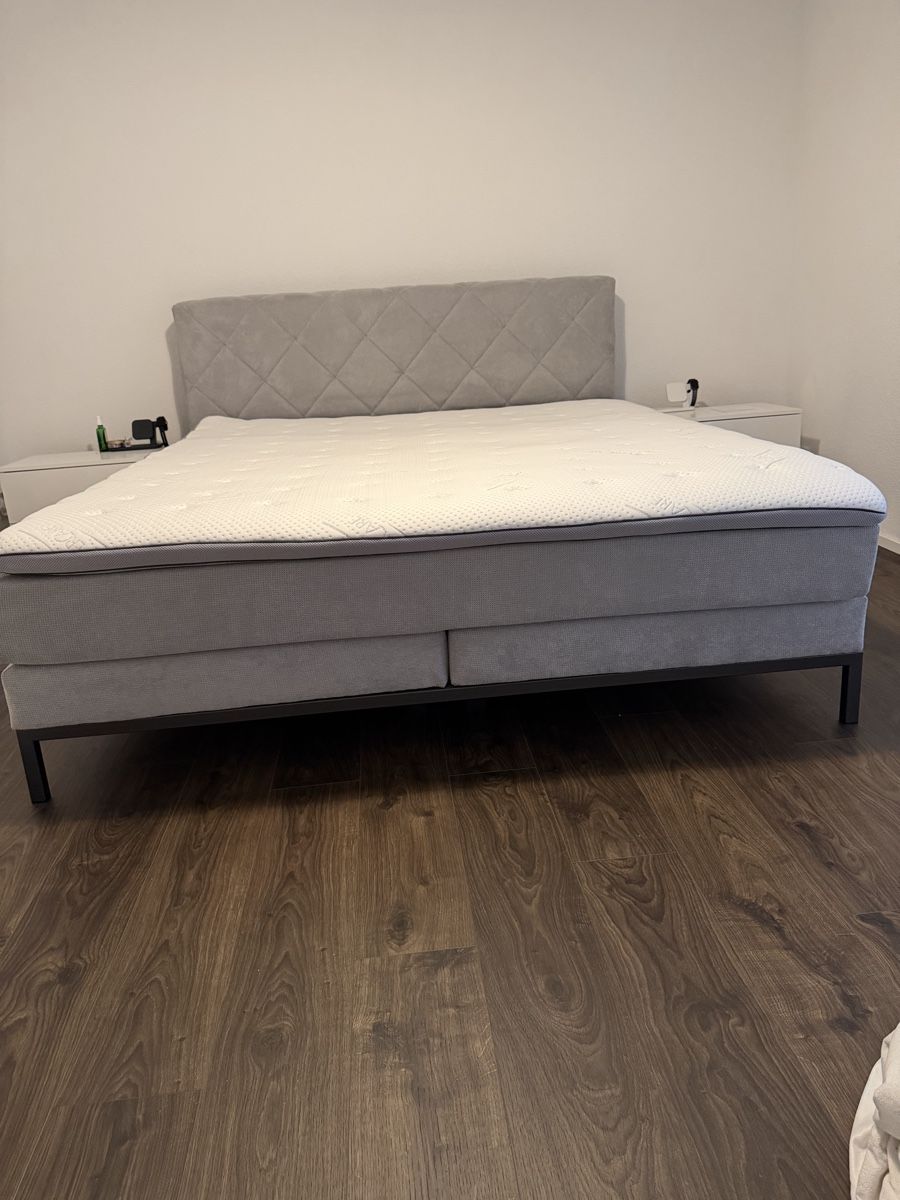 Betten: Boxspringbett grau mit topper, 180x200cm – Neu (gemäss Beschreibung) aus Zeiningen von Liva_92