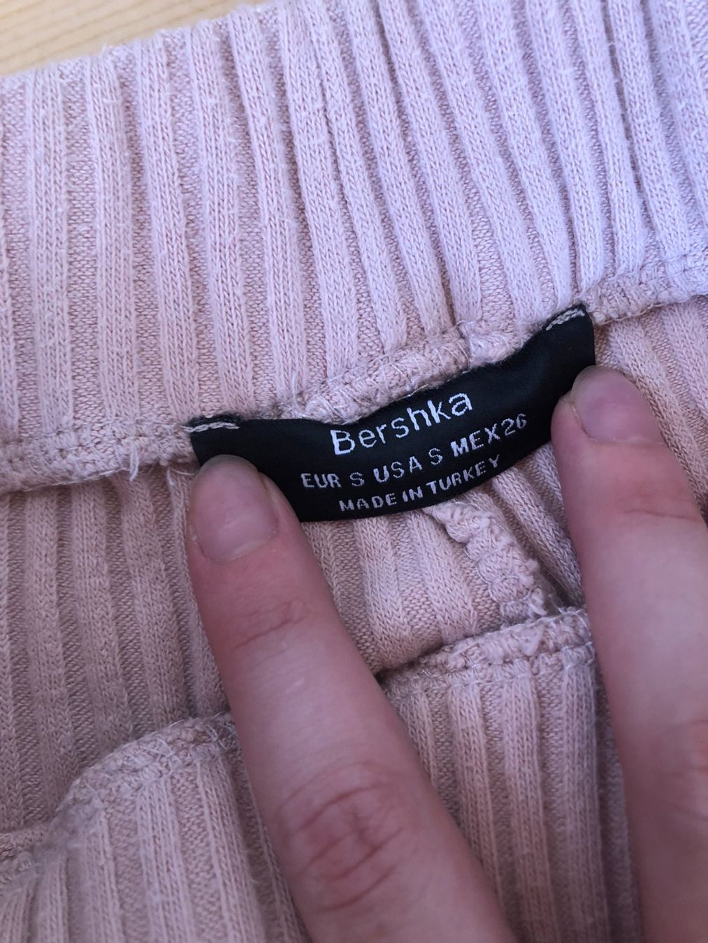 Bershka Calze & Collant: Pantalon pattes d'éléphant – Usato da Bulle venduto da sop_ct6x 2