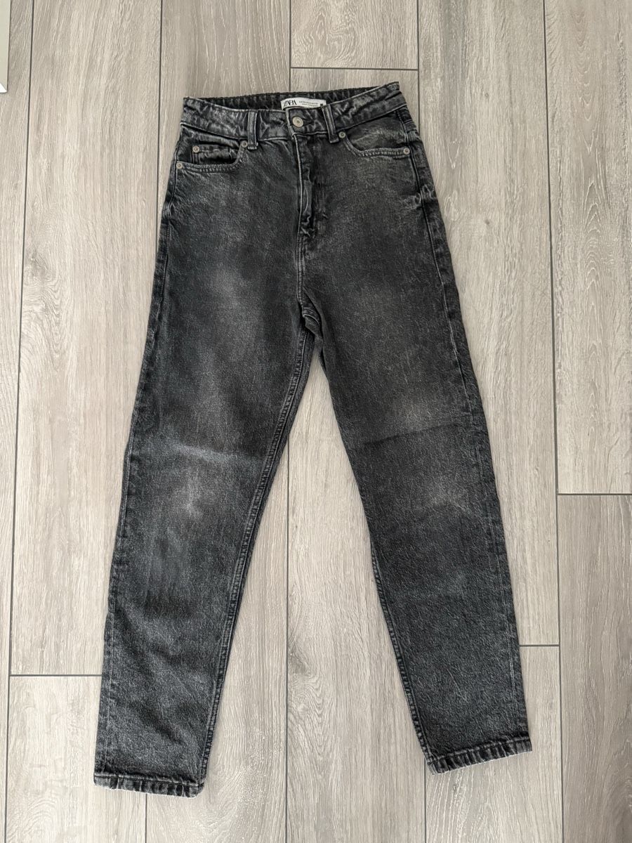 Zara Jeans: Mom-Jeans – Nuovo (secondo la descrizione) da Riehen venduto da zvillimchaste 1