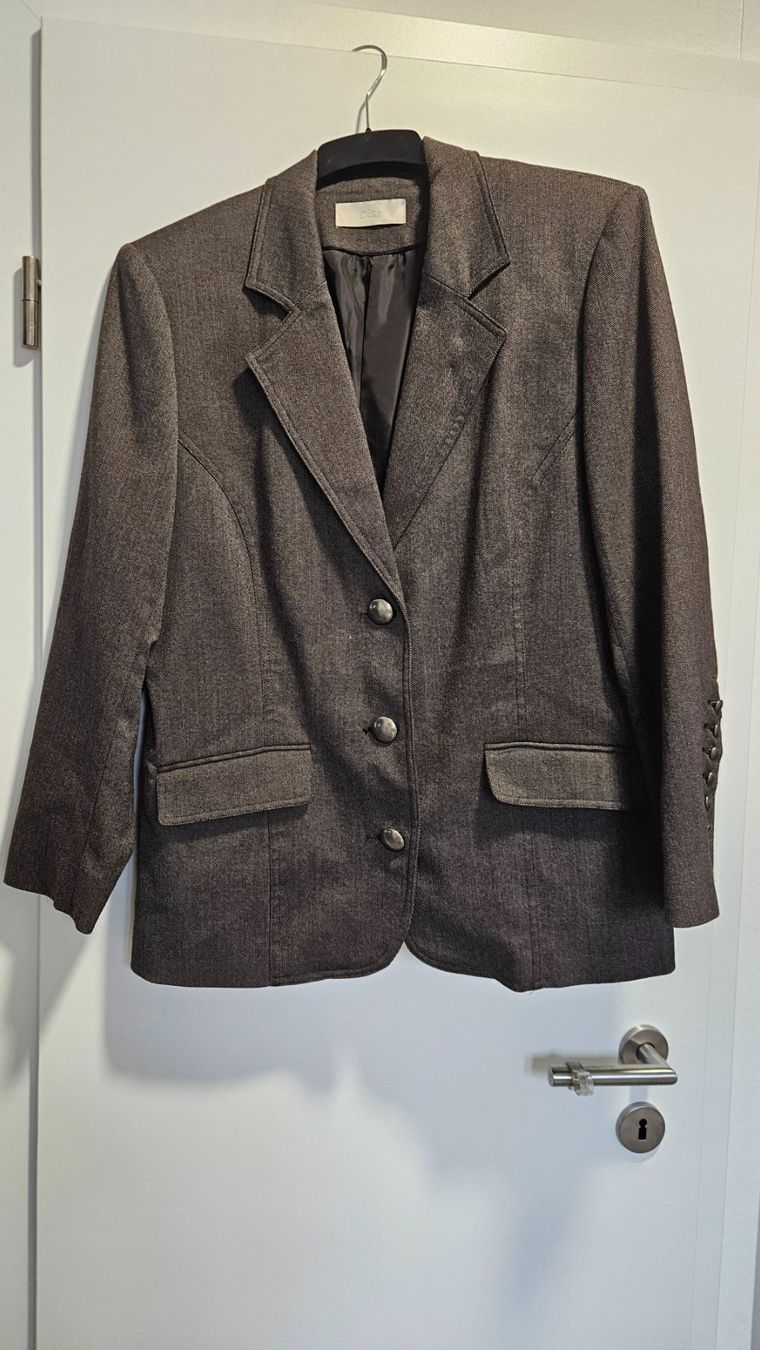 Giacche: Blazer marrone tg.42 misto viscosa – Usato da Melano venduto da H-Sara